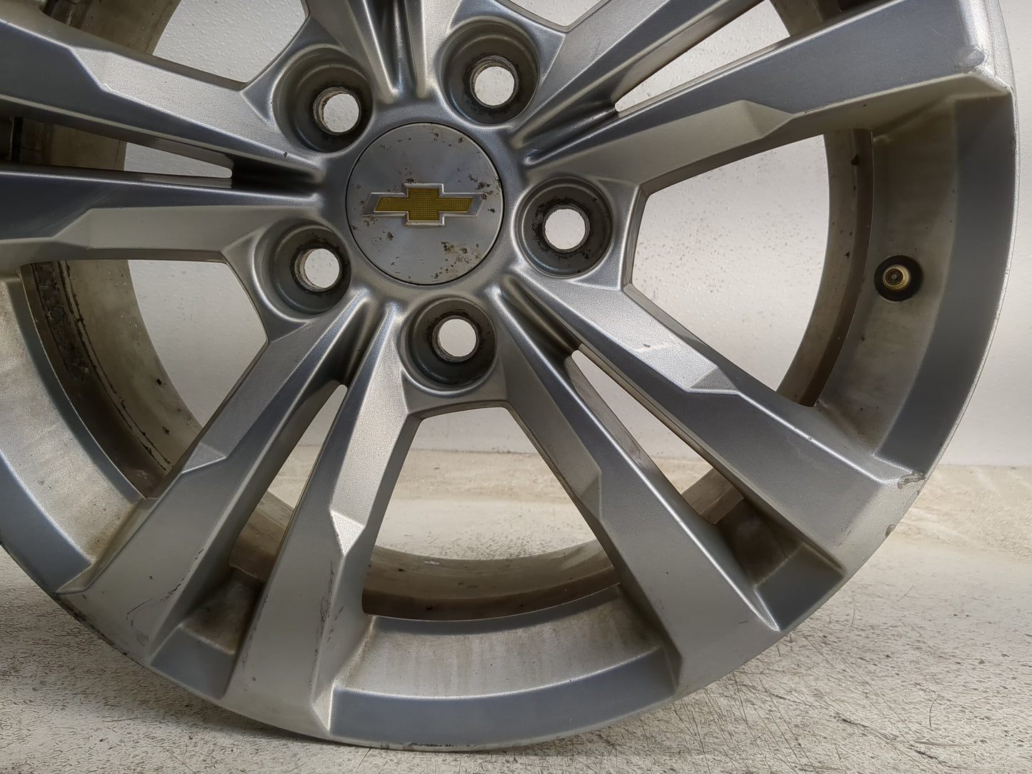 2010-2017 Chevrolet Equinox Oem Wheel Rim 1215499 - Oemusedautoparts1.com