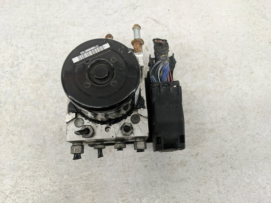 2012-2017 Chevrolet Equinox ABS Pump Control Module Replacement P/N:22892106 22890298 Fits Fits 2012 2013 2014 2015 2016 2017 OEM Used Auto Parts