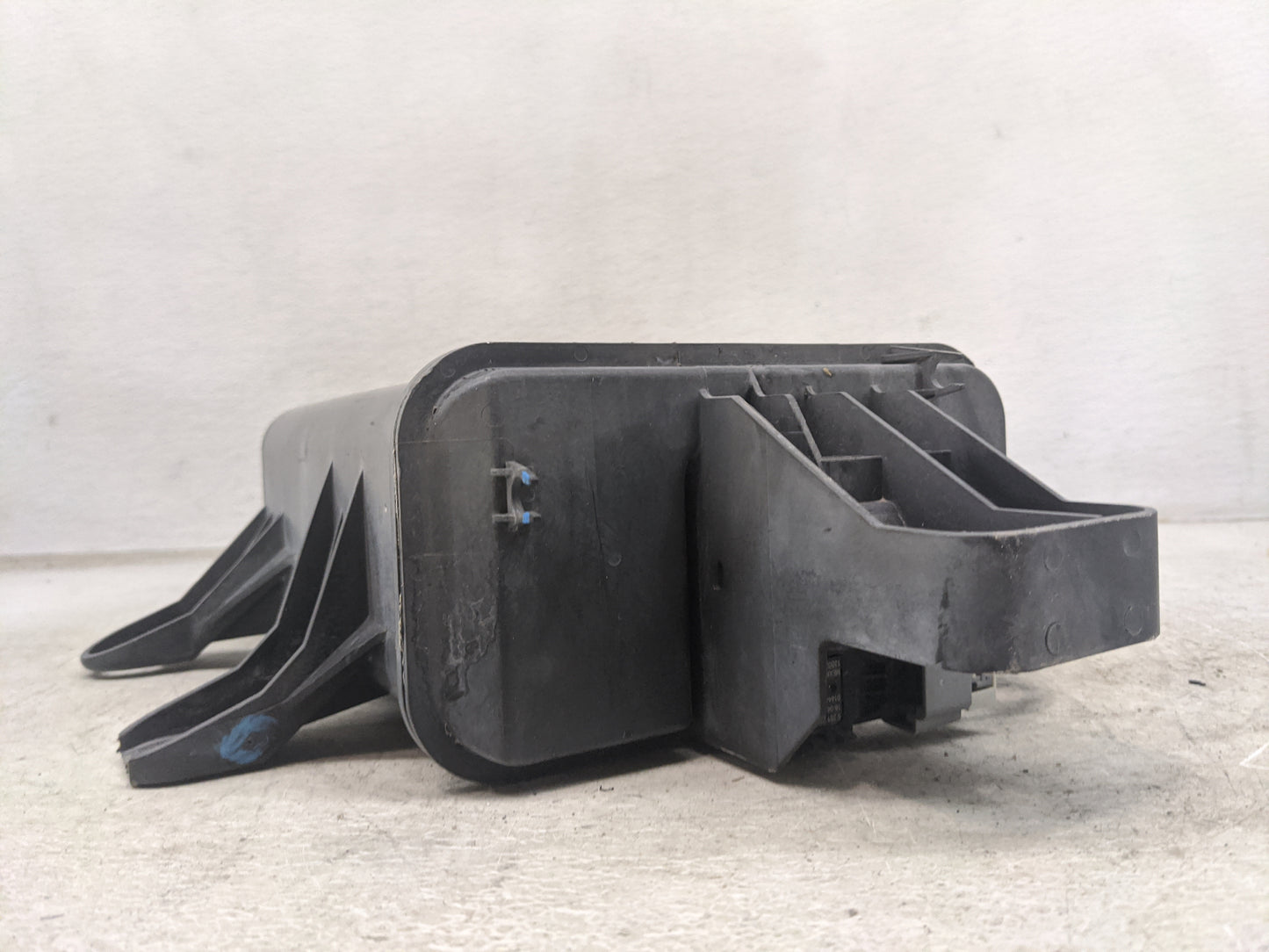 2014 Chevrolet Equinox Fuel Vapor Charcoal Canister 1462106 - Oemusedautoparts1.com