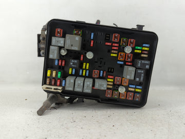 2013-2016 Chevrolet Equinox Fusebox Fuse Box Panel Relay Module P/N:22929763_01 Fits Fits 2013 2014 2015 2016 OEM Used Auto Parts