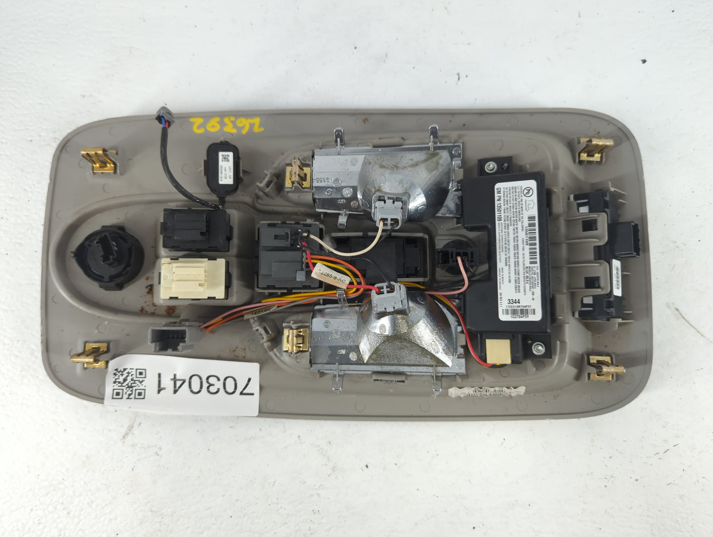 2014-2017 Chevrolet Equinox Overhead Roof Console 703041 - Oemusedautoparts1.com