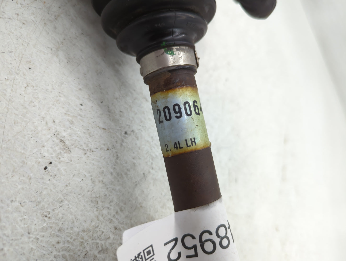 2010-2017 Chevrolet Equinox Axle Shaft Front Driver Cv C/v - Oemusedautoparts1.com