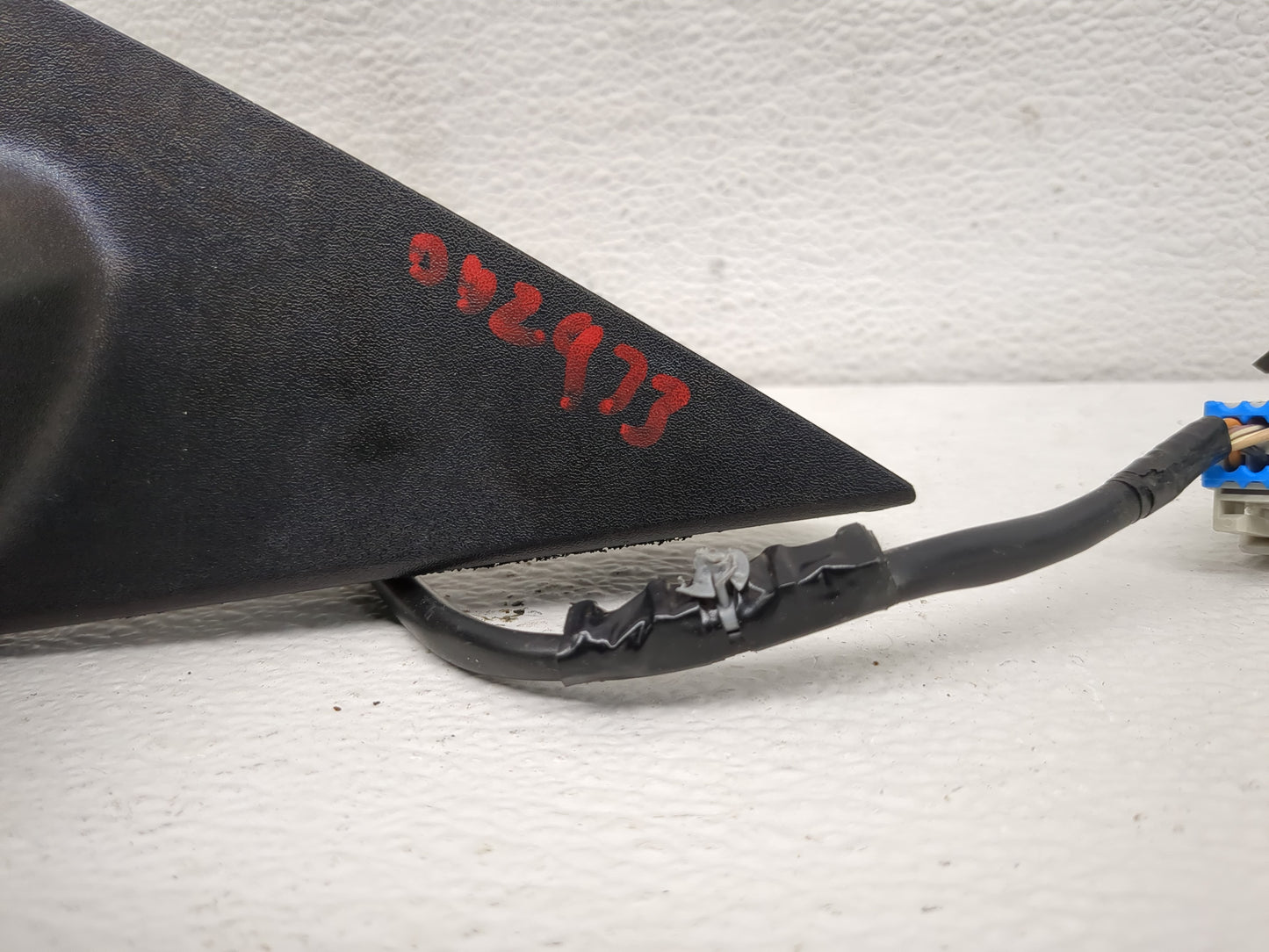 2014-2015 Chevrolet Impala Passenger Side View Mirror - Right Door Mirror OEM Used - Oemusedautoparts1.com