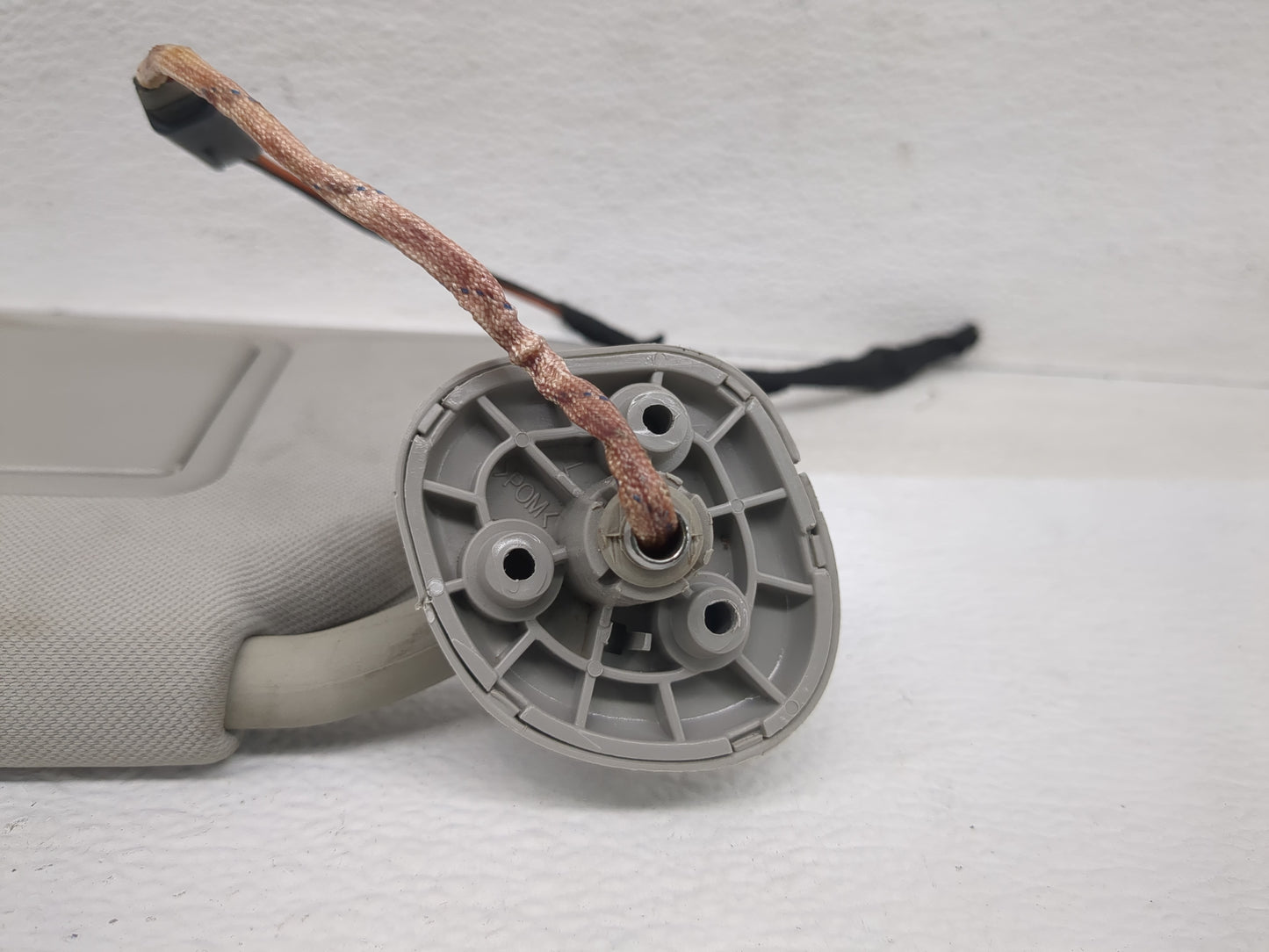 2006-2016 Chevrolet Impala Sun Visor Shade Replacement Driver Left Mirror Fits OEM Used Auto Parts - Oemusedautoparts1.com