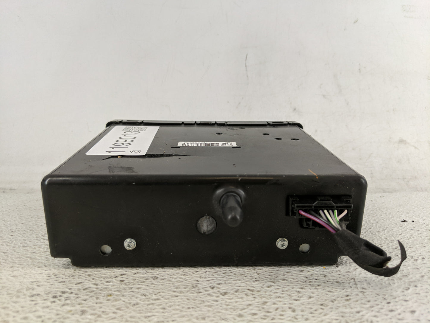 2014-2015 Chevrolet Impala Radio AM FM Cd Player Receiver Replacement P/N:2311 8961 Fits Fits 2014 2015 OEM Used Auto Parts