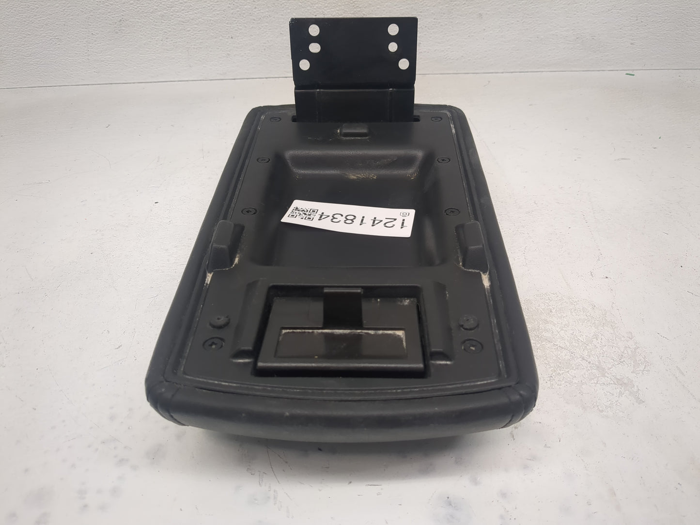 2014 Chevrolet Impala Center Console Armrest Cover Lid Fits OEM Used Auto Parts - Oemusedautoparts1.com