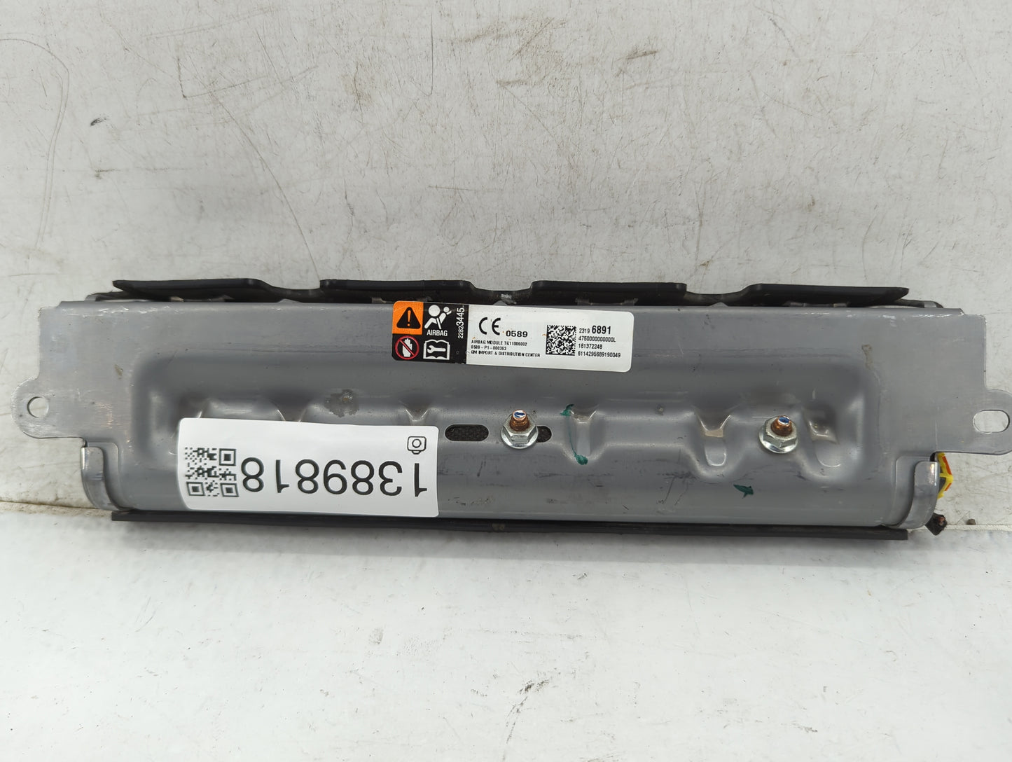 2014-2016 Chevrolet Impala Air Bag Driver Left Knee OEM P/N:23196891 Fits Fits 2014 2015 2016 OEM Used Auto Parts - Oemuseda