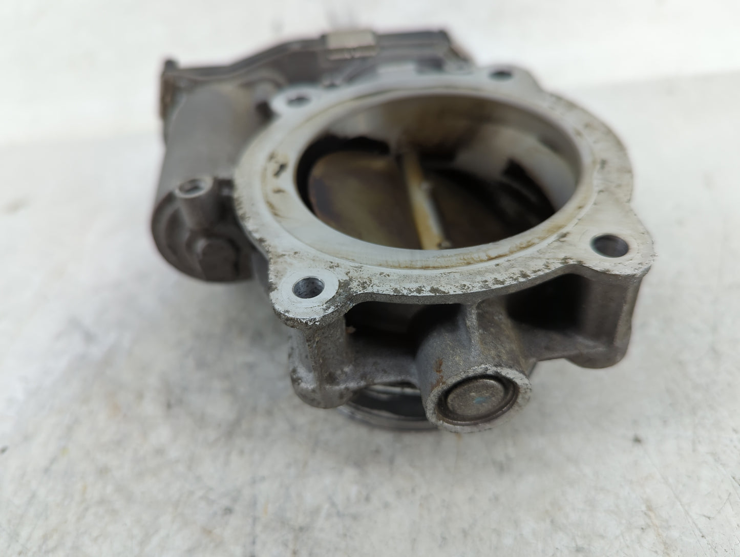 2012-2020 Chevrolet Impala Throttle Body Fits Fits 2012 2013 2014 2015 2016 2017 2018 2019 2020 2021 2022 OEM Used Auto Part