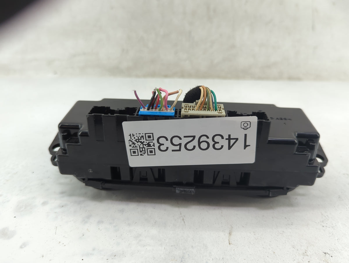 2012-2016 Chevrolet Impala Climate Control Module Temperature AC/Heater Replacement P/N:22884768 Fits OEM Used Auto Parts -