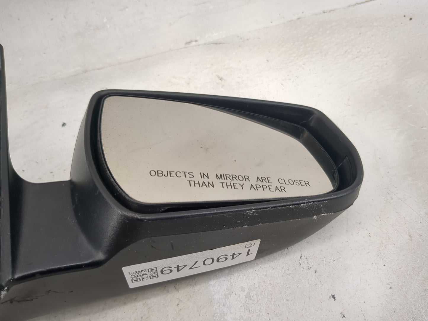 2014-2016 Chevrolet Malibu Passenger Side View Mirror - Right Door Mirror OEM Used - Oemusedautoparts1.com