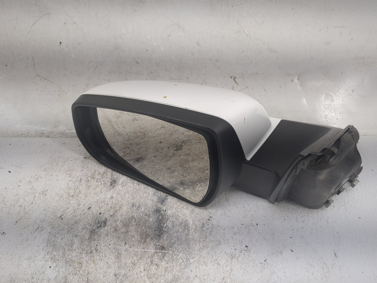 2014-2016 Chevrolet Malibu Driver Side View Mirror - Left Door Mirror OEM Used - Oemusedautoparts1.com