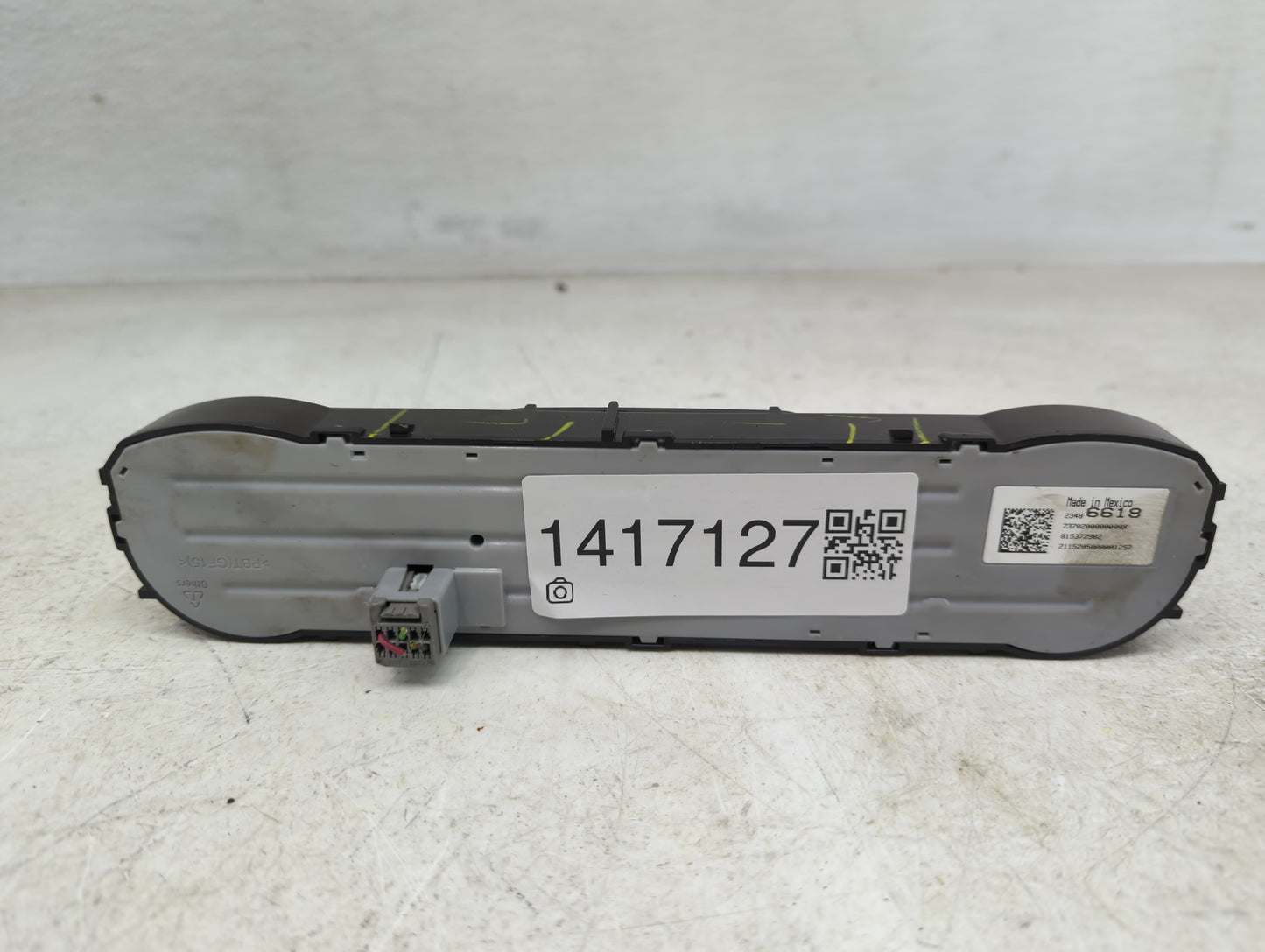2014-2019 Chevrolet Silverado Climate Control Module Temperature AC/Heater Replacement P/N:23486618 Fits OEM Used Auto Parts