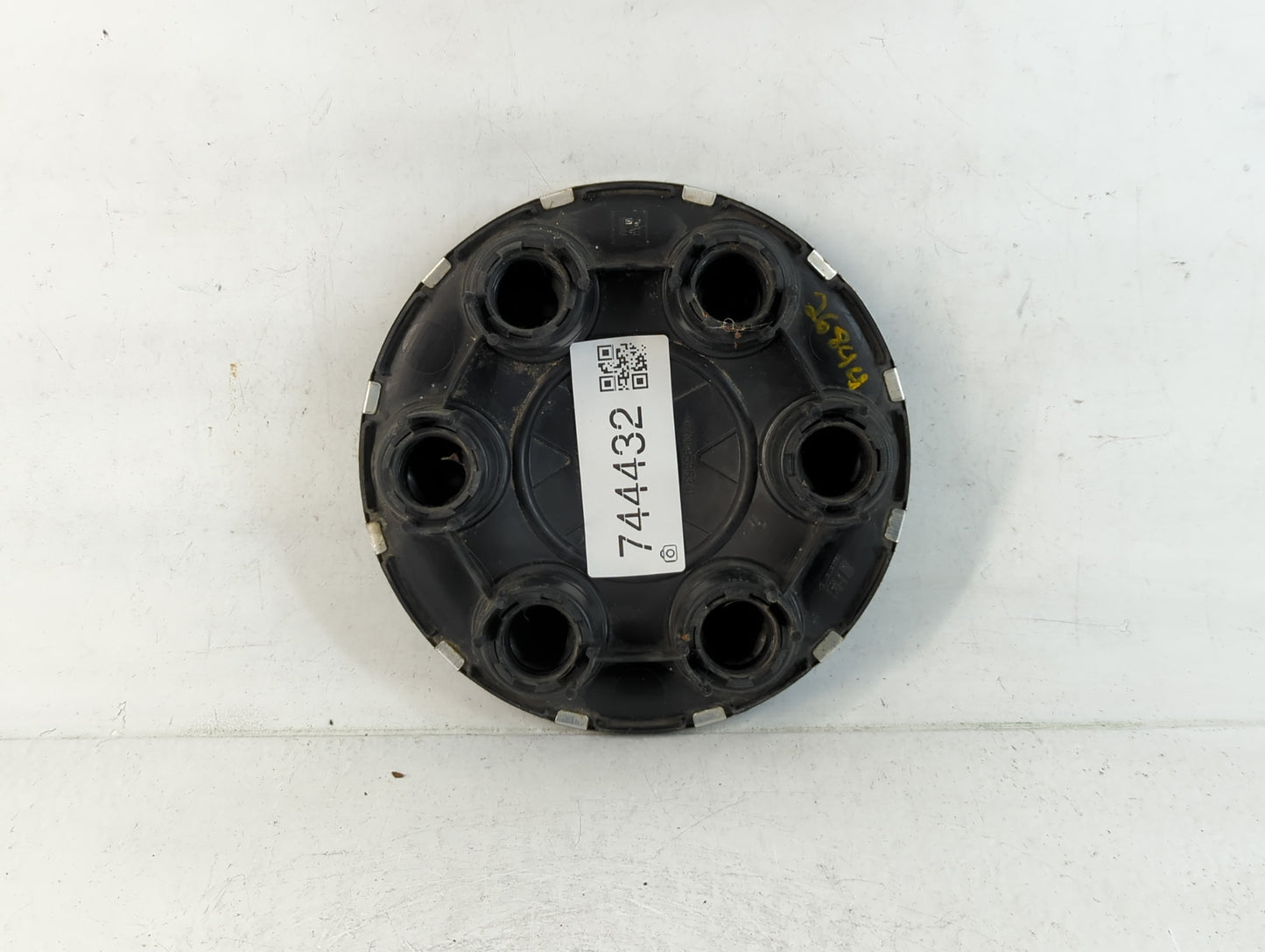2014 Chevrolet Silverado Rim Wheel Center Cap - Oemusedautoparts1.com