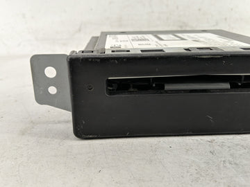 2014 Chevrolet Silverado 1500 Radio AM FM Cd Player Receiver Replacement P/N:13590747 Fits Fits 2013 2015 OEM Used Auto Parts