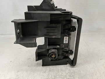 2016-2017 Chevrolet Silverado 1500 Fusebox Fuse Box Panel Relay Module Fits Fits 2016 2017 OEM Used Auto Parts