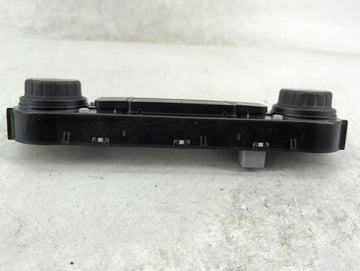 2014 Chevrolet Silverado 1500 Climate Control Module Temperature AC/Heater Replacement P/N:23486621 7370200000000X, 815372982 Fits OEM Used Auto Parts