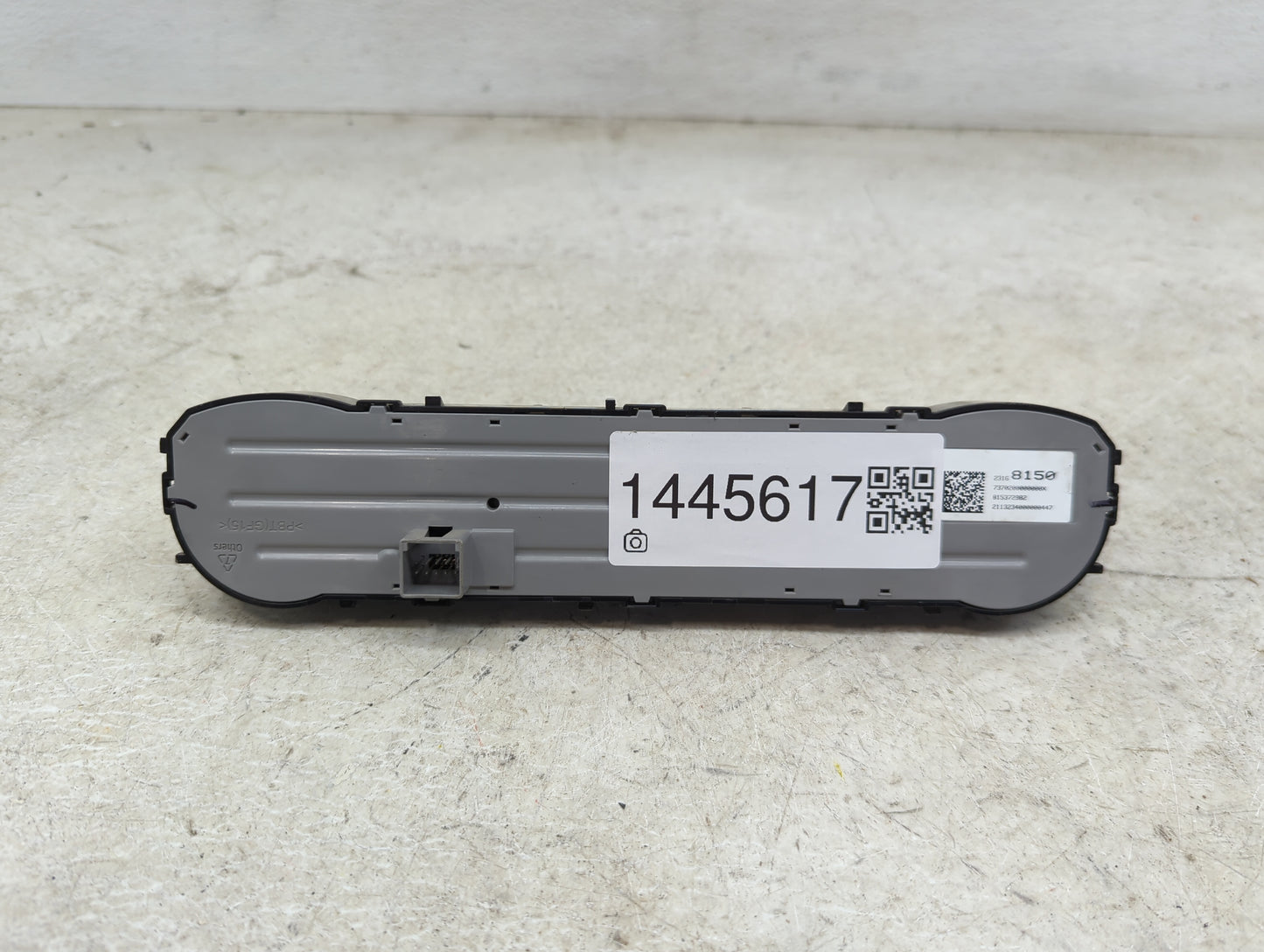 2014 Chevrolet Silverado 1500 Climate Control Module Temperature AC/Heater Replacement P/N:23168150 Fits OEM Used Auto Parts