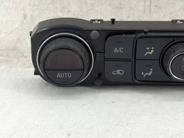 2014 Chevrolet Silverado 1500 Climate Control Module Temperature AC/Heater Replacement P/N:23168157 7370200000000X, 815372982 Fits OEM Used Auto Parts