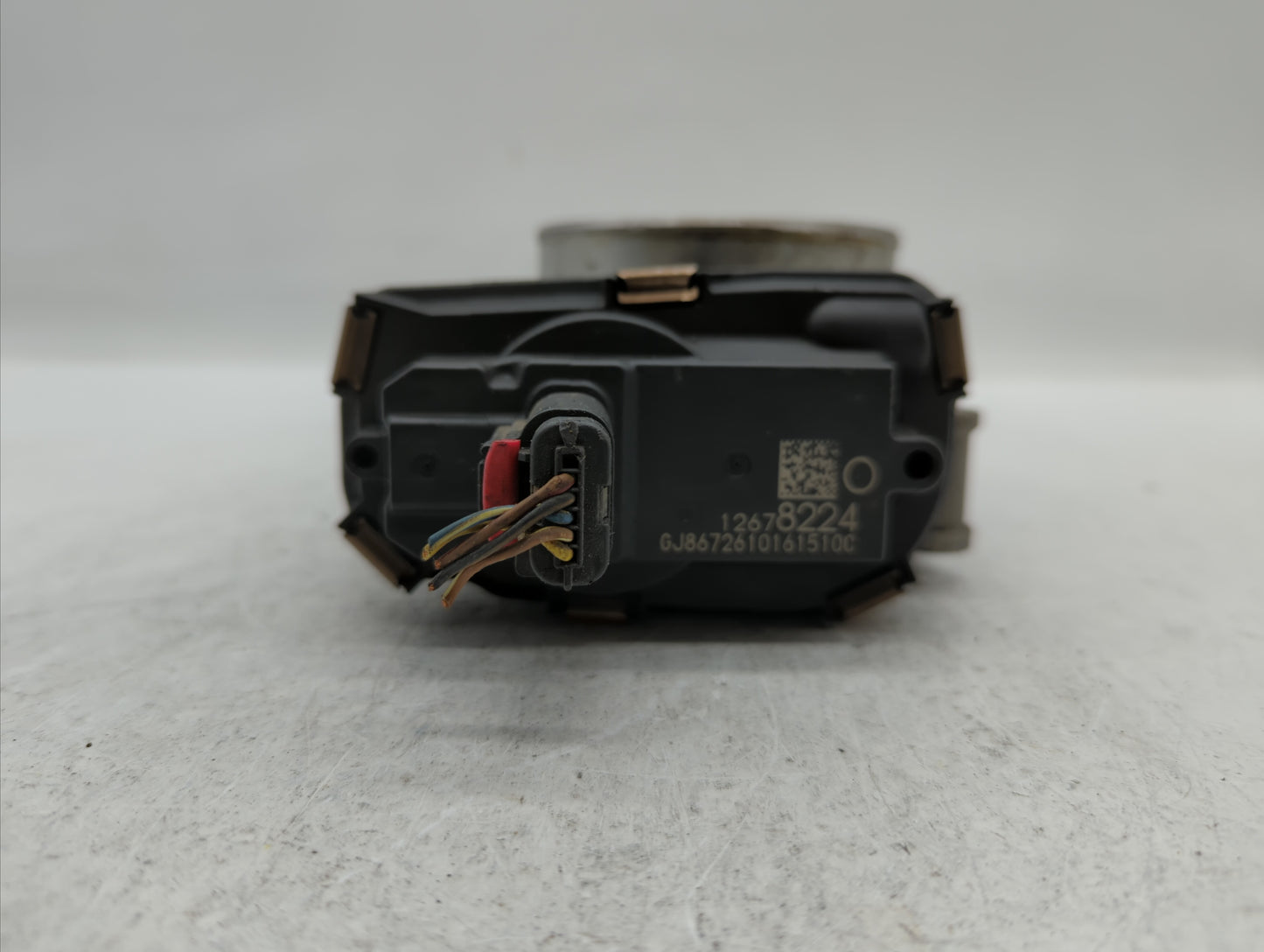 2014-2019 Chevrolet Silverado 1500 Throttle Body P/N:12678224 12617792 Fits Fits 2014 2015 2016 2017 2018 2019 OEM Used Auto