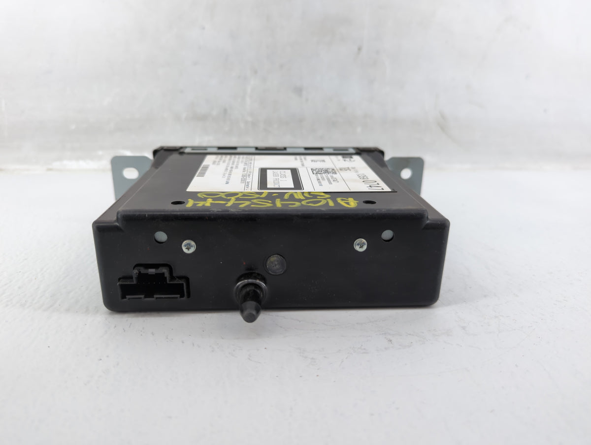 2014-2014 Chevrolet Silverado 1500 Am Fm Cd Player Radio Receiver 576852 - Oemusedautoparts1.com