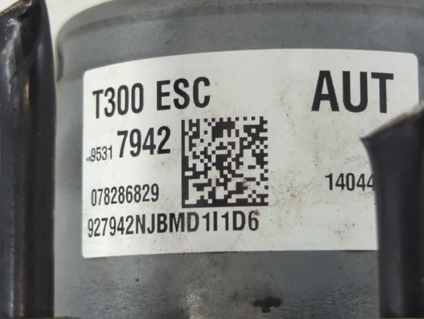 2014 Chevrolet Sonic ABS Pump Control Module Replacement P/N:95317942 Fits OEM Used Auto Parts - Oemusedautoparts1.com