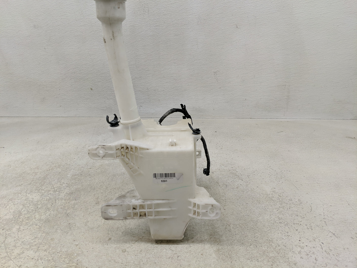 2012-2019 Chevrolet Sonic Windshield Washer Fluid Reservoir Bottle Oem - Oemusedautoparts1.com