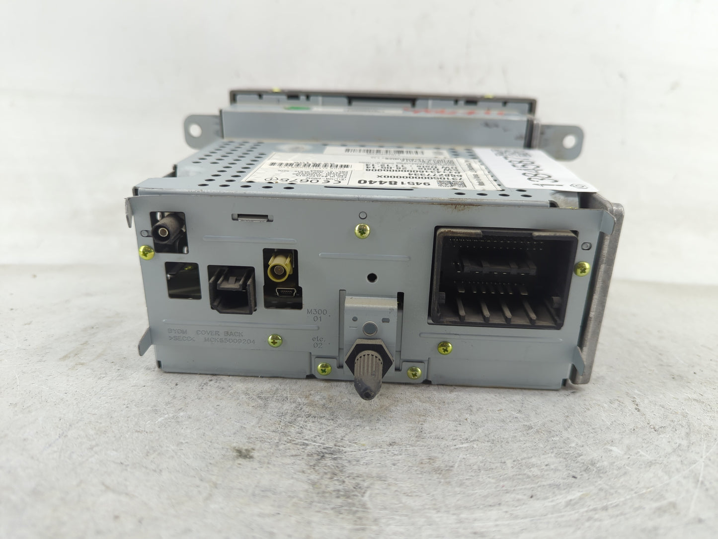 2013-2014 Chevrolet Sonic Radio AM FM Cd Player Receiver Replacement P/N:688277334 94518440 Fits Fits 2013 2014 OEM Used Aut