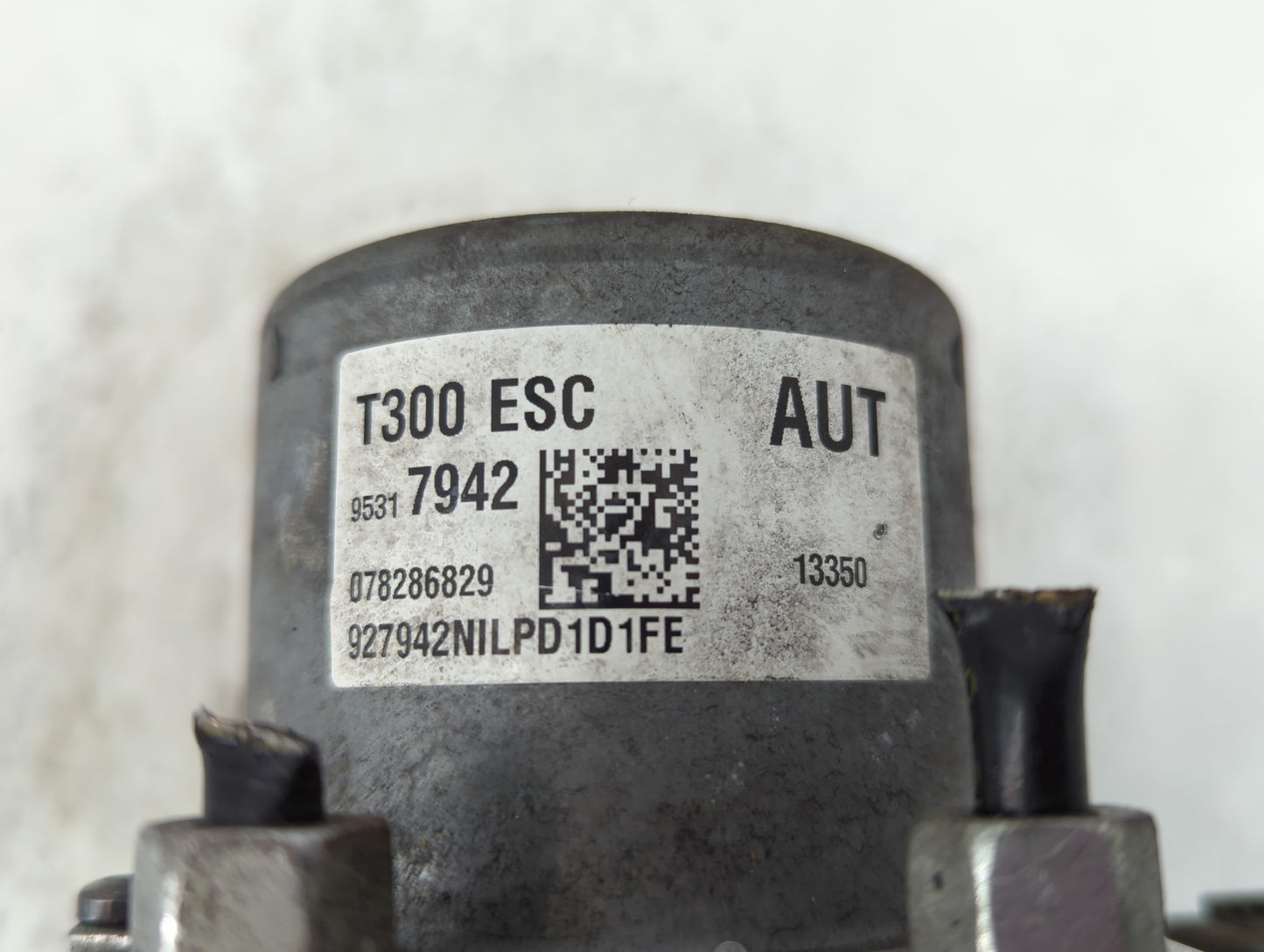 2014 Chevrolet Sonic ABS Pump Control Module Replacement P/N:95317942 Fits OEM Used Auto Parts - Oemusedautoparts1.com