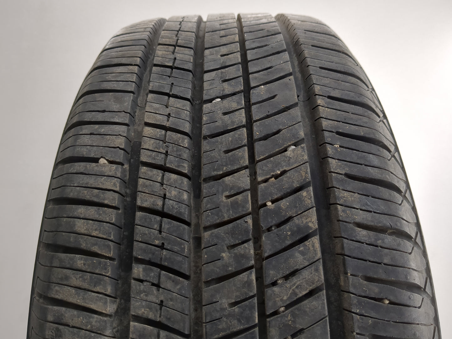 Used Tire 185/55R15 YOKOHAMA AVID ASCEND GT 82V - Tread Depth 11/32 - Oemusedautoparts1.com