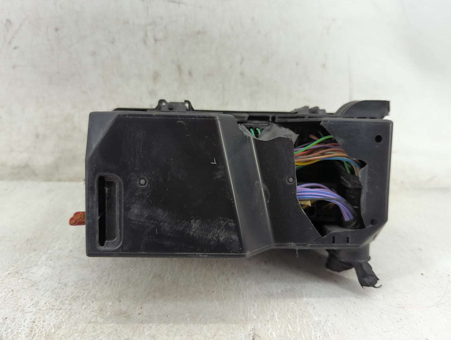 2014 Chevrolet Spark Fusebox Fuse Box Panel Relay Module P/N:95389023 Fits OEM Used Auto Parts - Oemusedautoparts1.com
