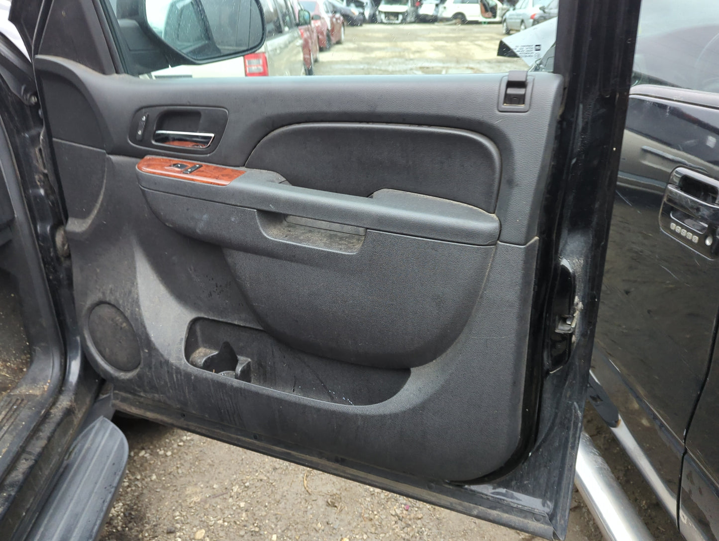 Door Panels 2014 CHEVROLET SUBURBAN 1500 - Oemusedautoparts1.com