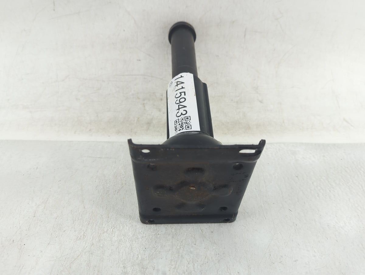 2014 Chevrolet Tahoe Spare Scissor Car Jack 1415943 - Oemusedautoparts1.com