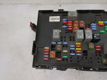 2010-2014 Chevrolet Tahoe Fusebox Fuse Box Panel Relay Module P/N:22798217 Fits Fits 2010 2011 2012 2013 2014 OEM Used Auto Parts