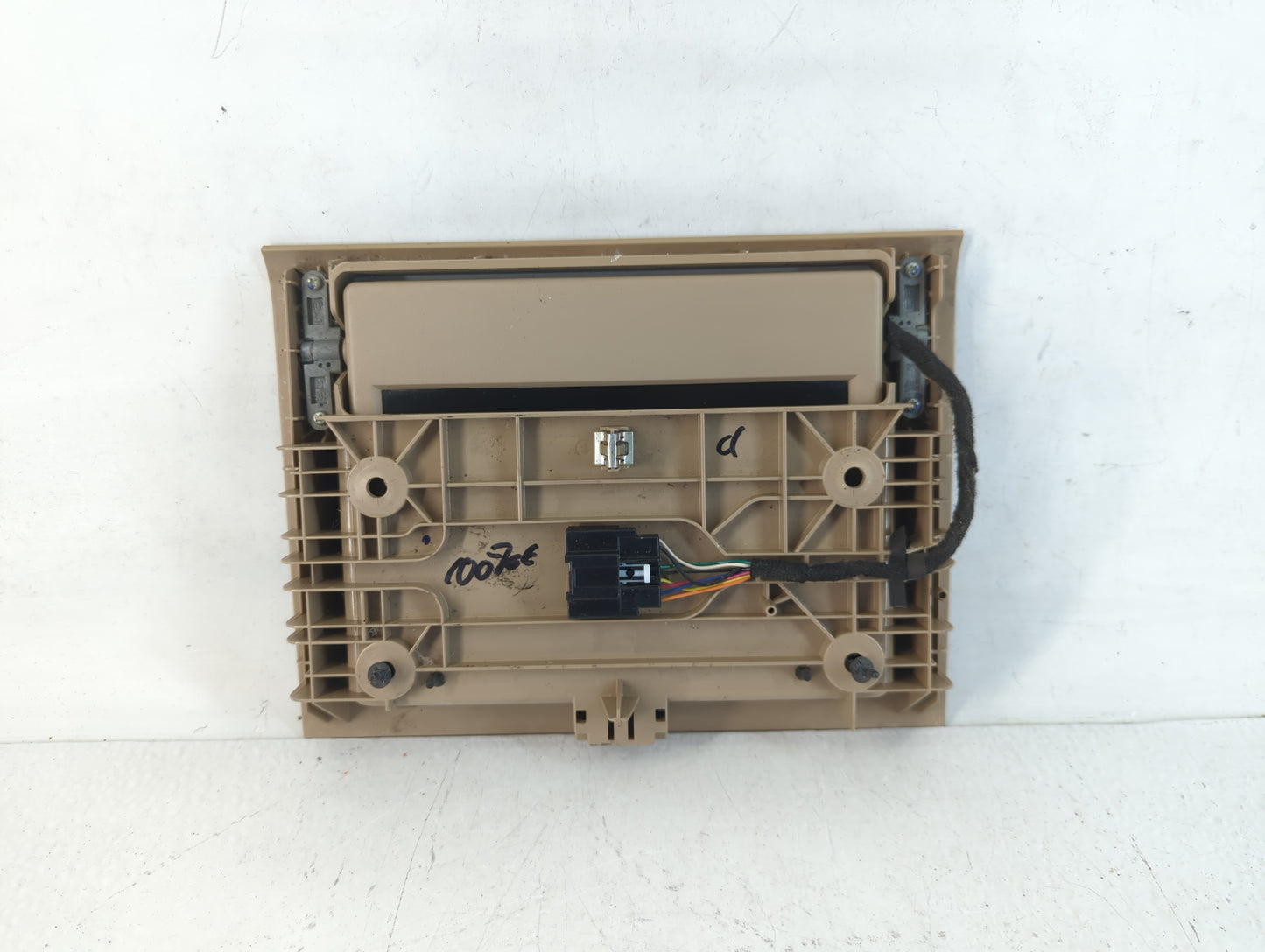 2012-2014 Chevrolet Tahoe Overhead Roof Console 747379 - Oemusedautoparts1.com