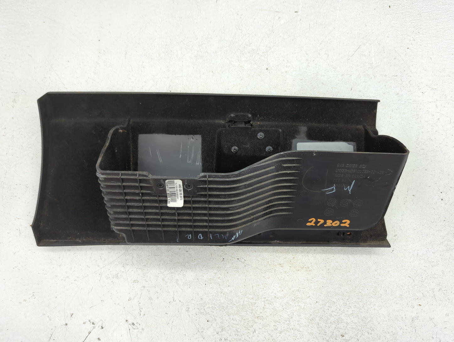 2014 Chevrolet Tahoe Passenger Glove Box Door Storage Compartment Ebony - Oemusedautoparts1.com