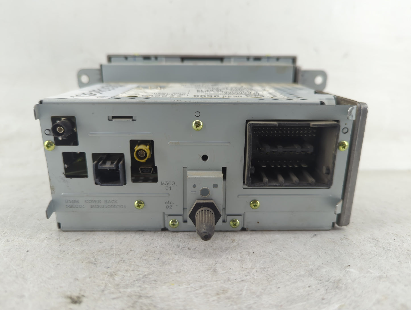 2013-2014 Chevrolet Trax Radio AM FM Cd Player Receiver Replacement P/N:95382593 688277334 Fits Fits 2013 2014 OEM Used Auto