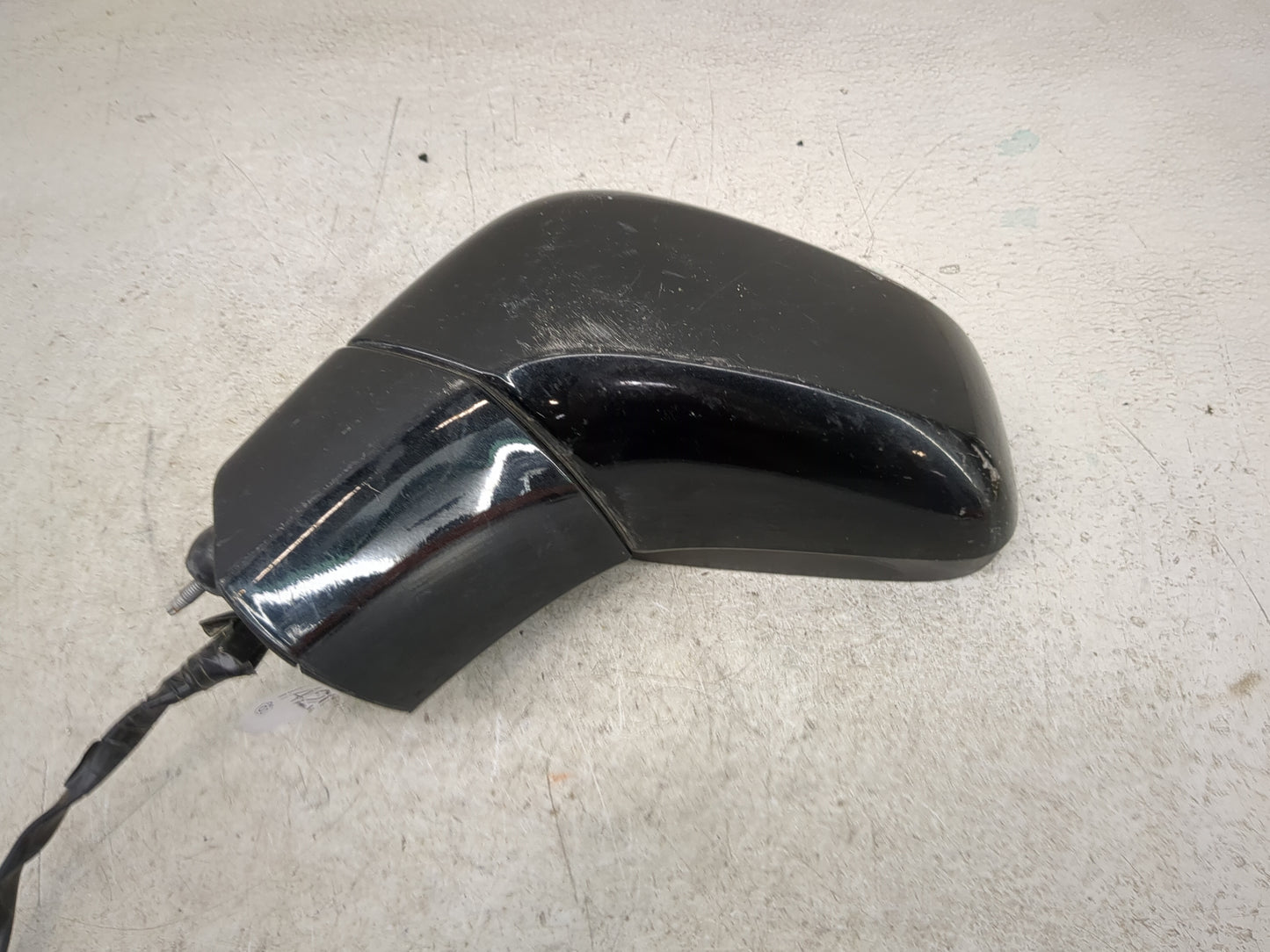 2013-2014 Chevrolet Trax Driver Side View Mirror - Left Door Mirror OEM Used - Oemusedautoparts1.com