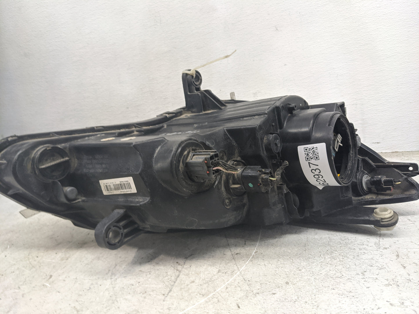 2013-2014 Chrysler 200 Driver Left Oem Head Light Headlight Lamp - Oemusedautoparts1.com
