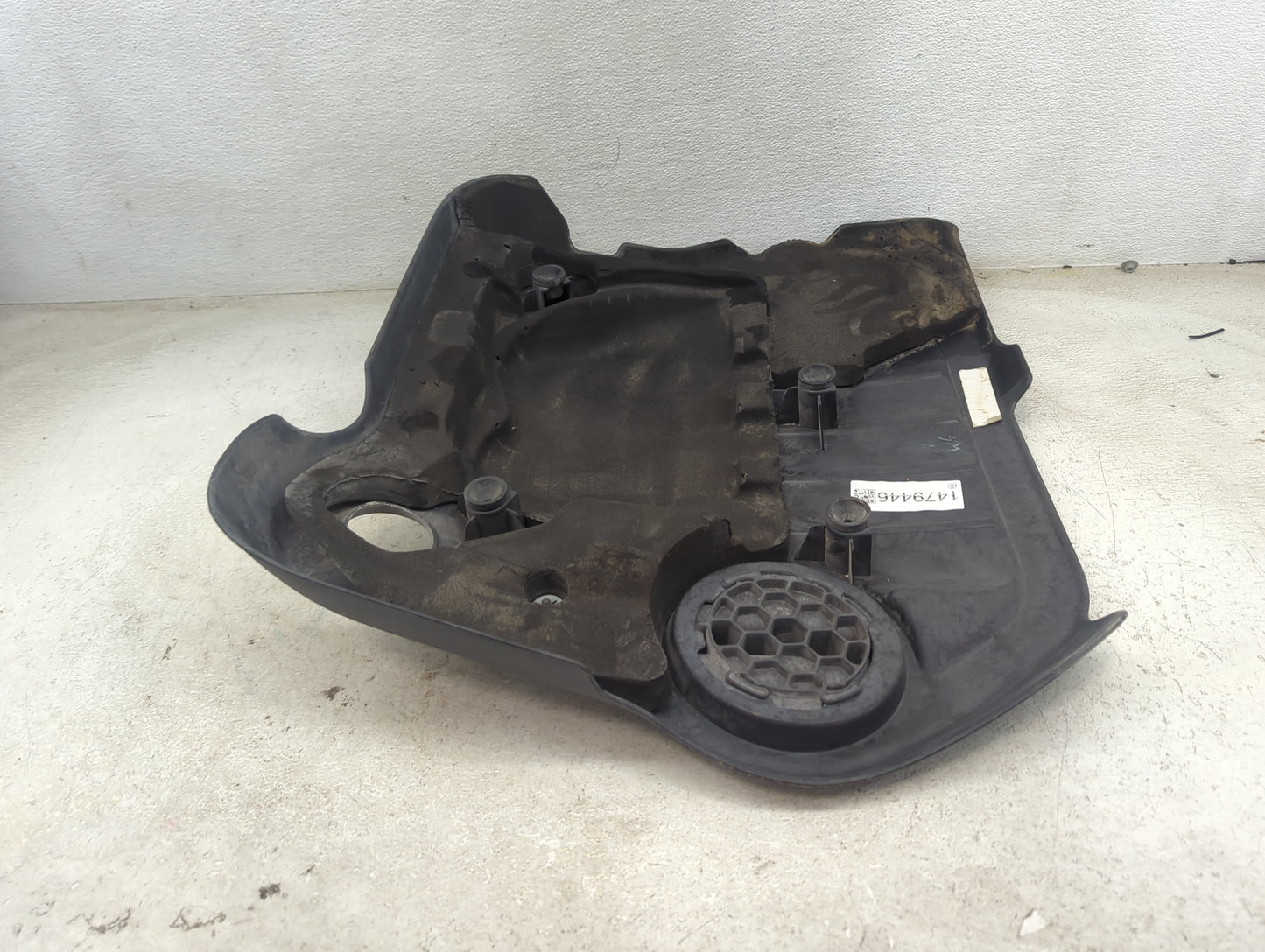 2014 Chrysler 200 Engine Cover Black - Oemusedautoparts1.com