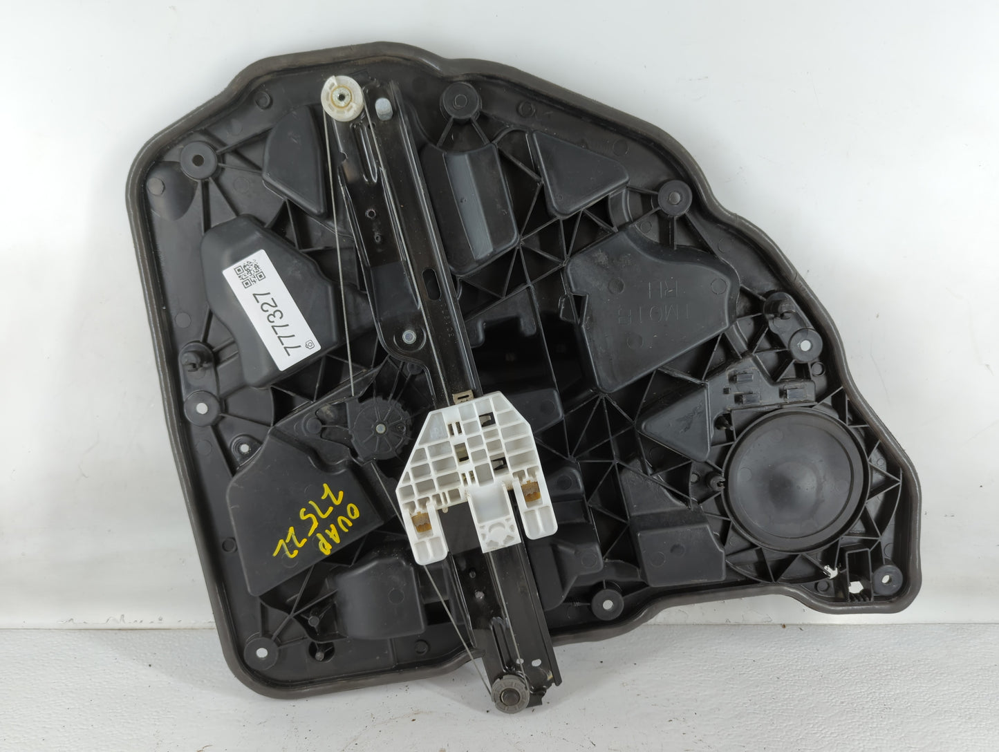2011-2014 Chrysler 200 Used Window Regulator Right Passenger Rear Ebony - Oemusedautoparts1.com