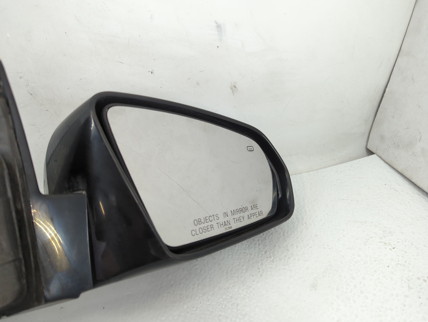 2014 Chrysler 300 Passenger Side View Mirror - Right Door Mirror OEM Used - Oemusedautoparts1.com