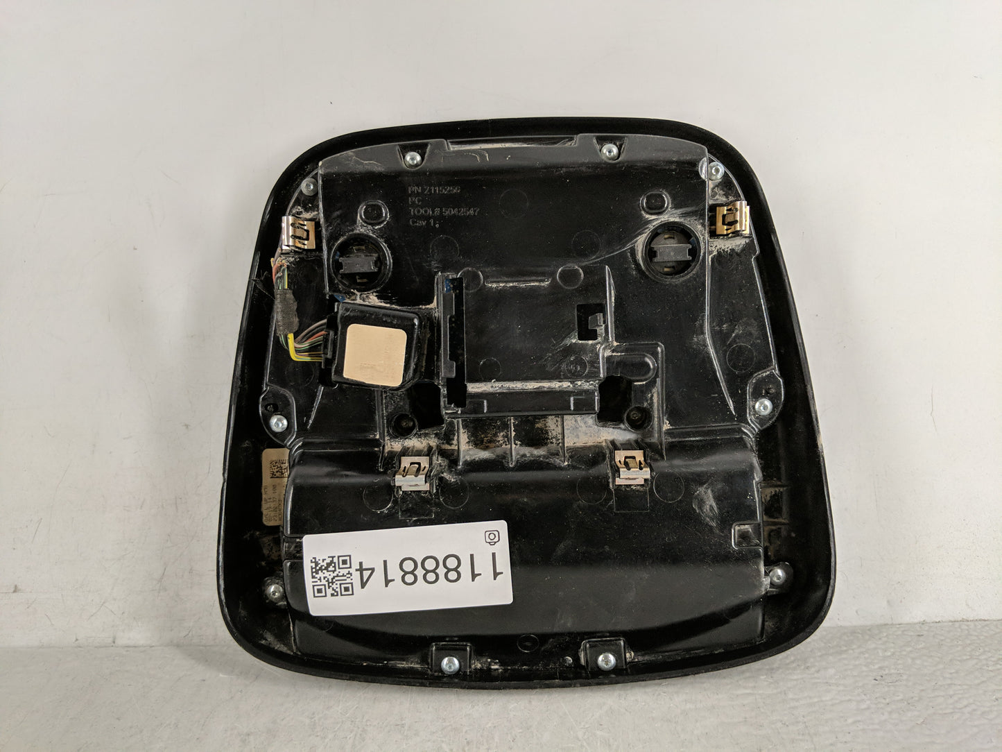 2013-2014 Chrysler 300 Overhead Roof Console 1188814 - Oemusedautoparts1.com