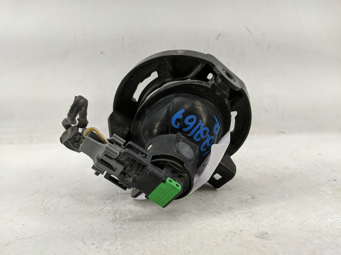 2011-2014 Chrysler 300 Driver Left Oem Fog Light Lamp - Oemusedautoparts1.com