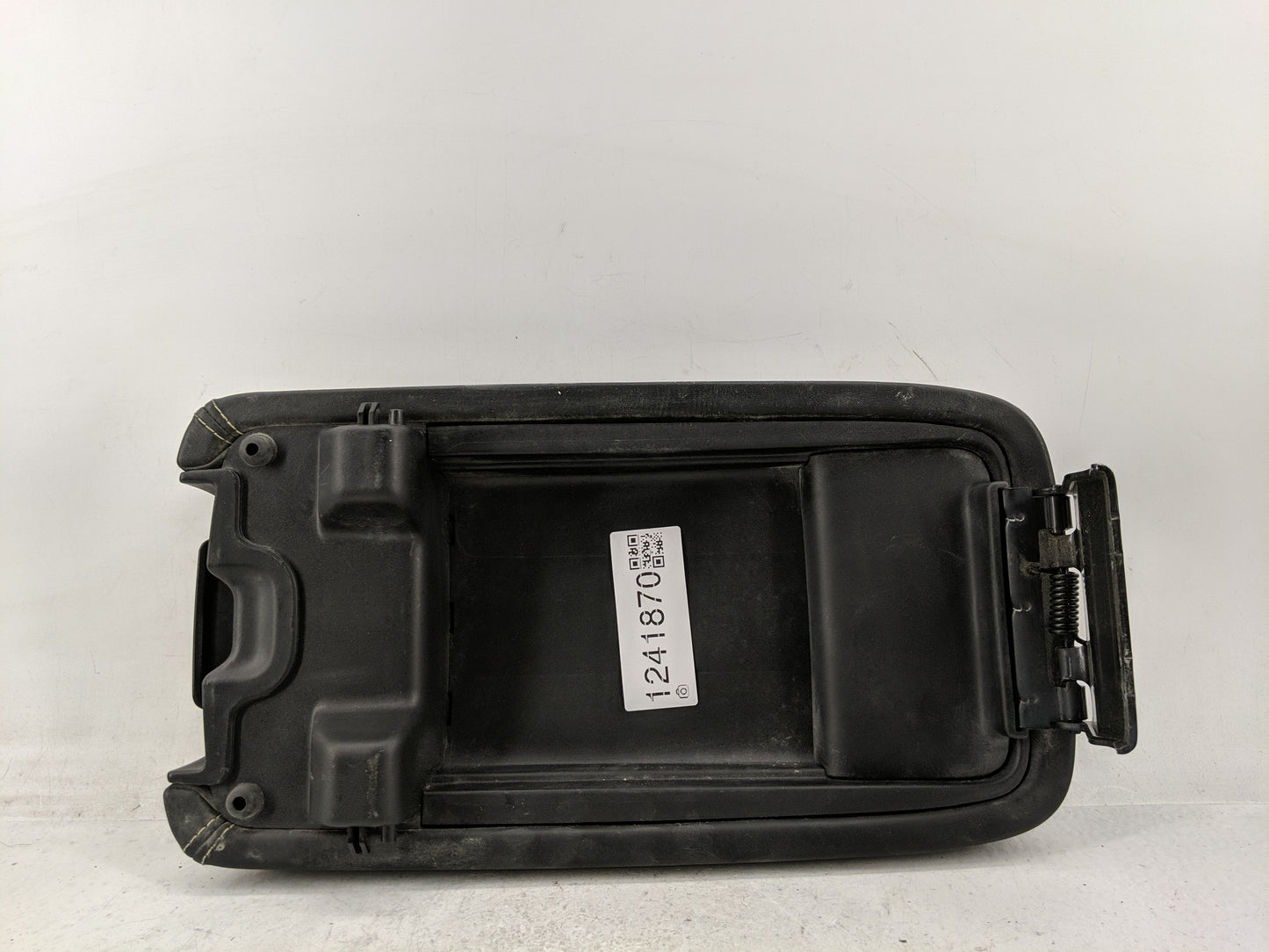 2014 Chrysler 300 Center Console Armrest Cover Lid Fits OEM Used Auto Parts - Oemusedautoparts1.com