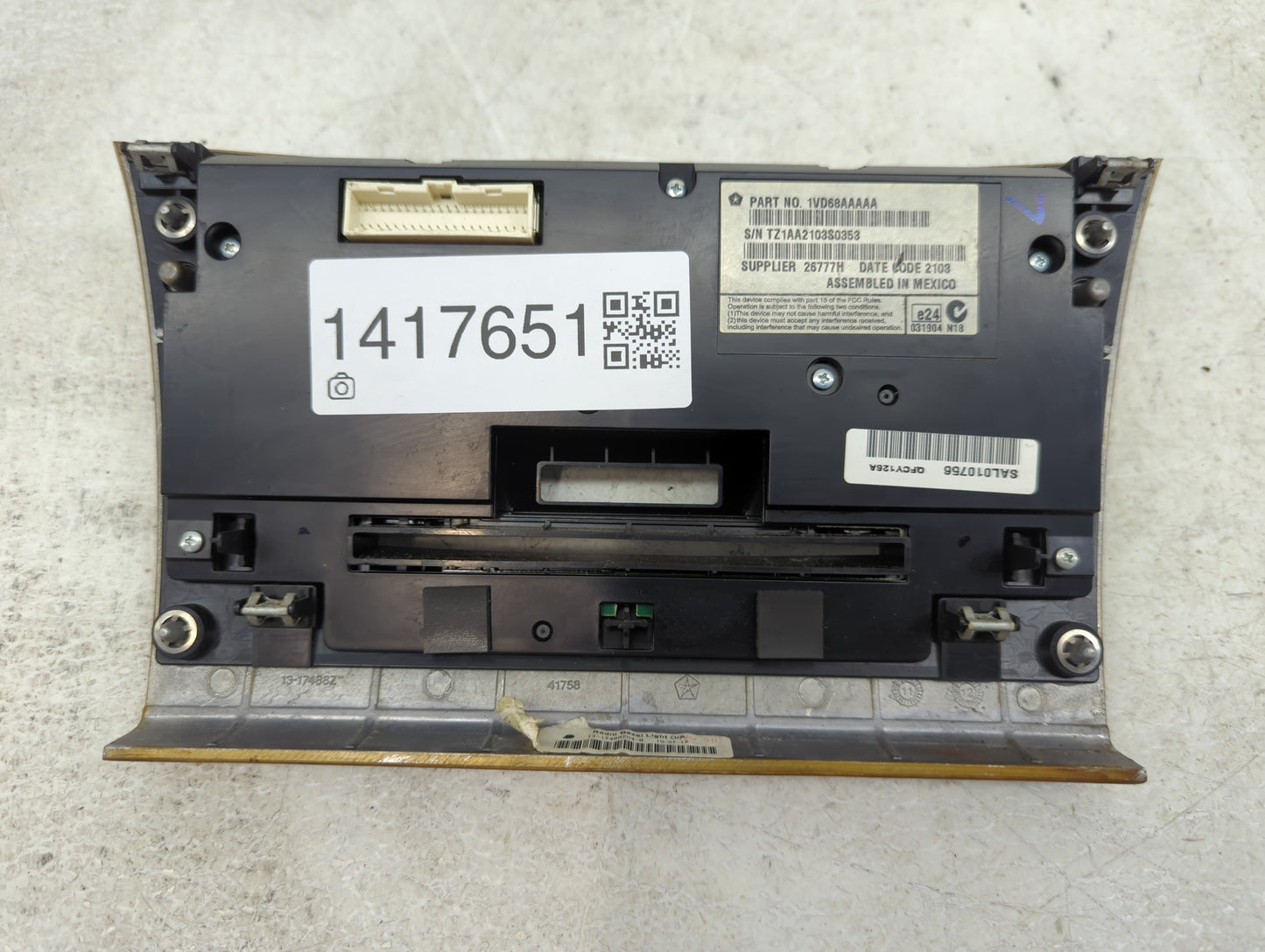 2013-2014 Chrysler 300 Climate Control Module Temperature AC/Heater Replacement P/N:1VD68AAAAA Fits Fits 2013 2014 OEM Used