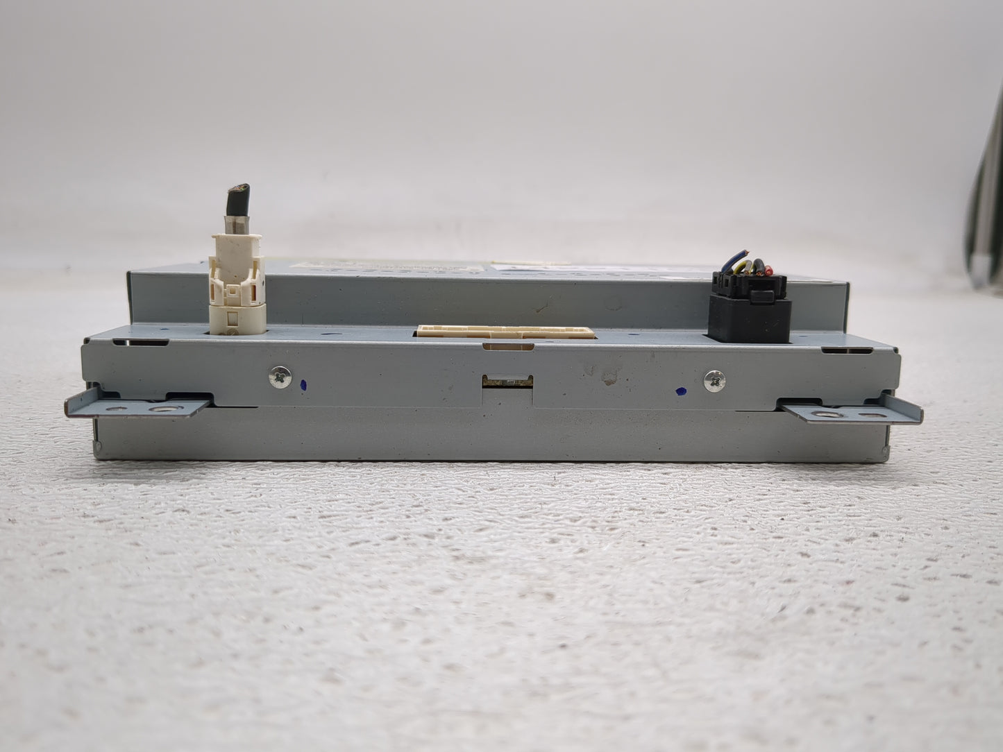 2011-2014 Chrysler 300 Information Display Screen - Oemusedautoparts1.com