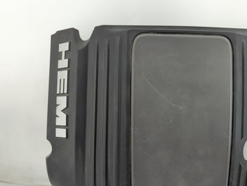 2014 Chrysler 300 Engine Cover