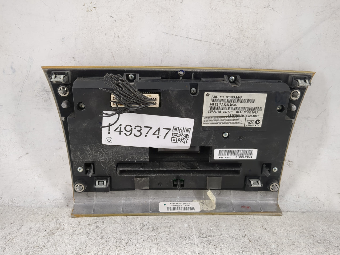 2013-2014 Chrysler 300 Climate Control Module Temperature AC/Heater Replacement P/N:1VD68AAAAA TZ1AA3093S0202 Fits Fits 2013