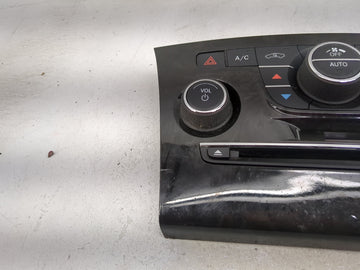 2013-2014 Chrysler 300 Climate Control Module Temperature AC/Heater Replacement P/N:1QH13AAAAC Fits Fits 2013 2014 OEM Used Auto Parts