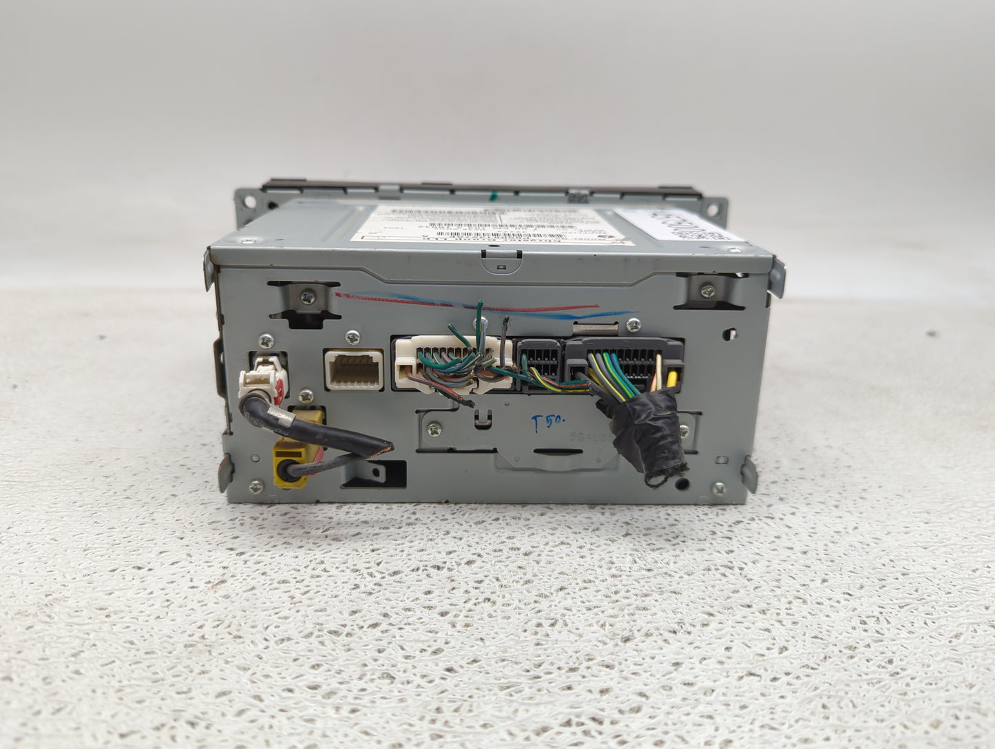 2014 Chrysler Town and Country Radio AM FM Cd Player Receiver Replacement P/N:P05091327AE Fits OEM Used Auto Parts - Oemused